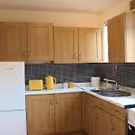 Unique 3 Bedroom House Free Wifi & Parking